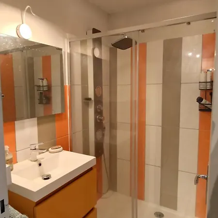 Un Jardin En - Celleneuve Appartement *